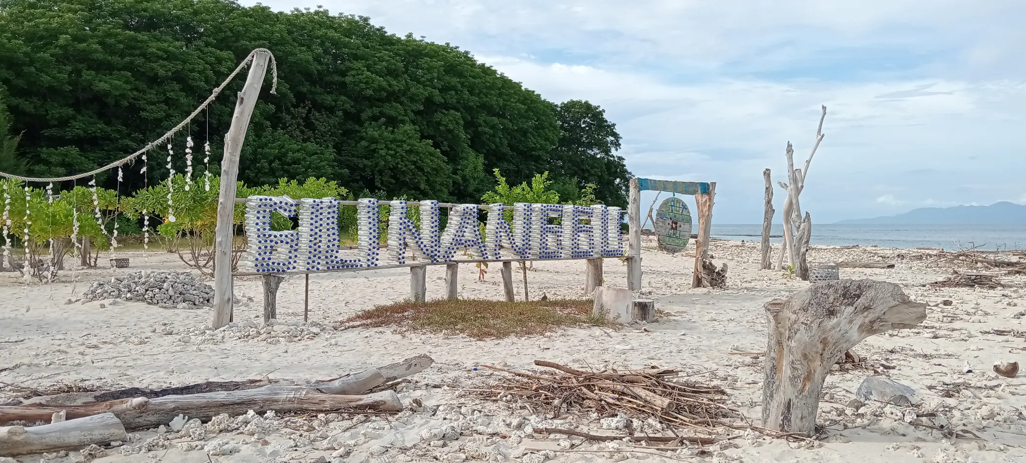 Secret Gili Nanggu Sudak and Kedis snorkeling island hopping tour southwest Lombok